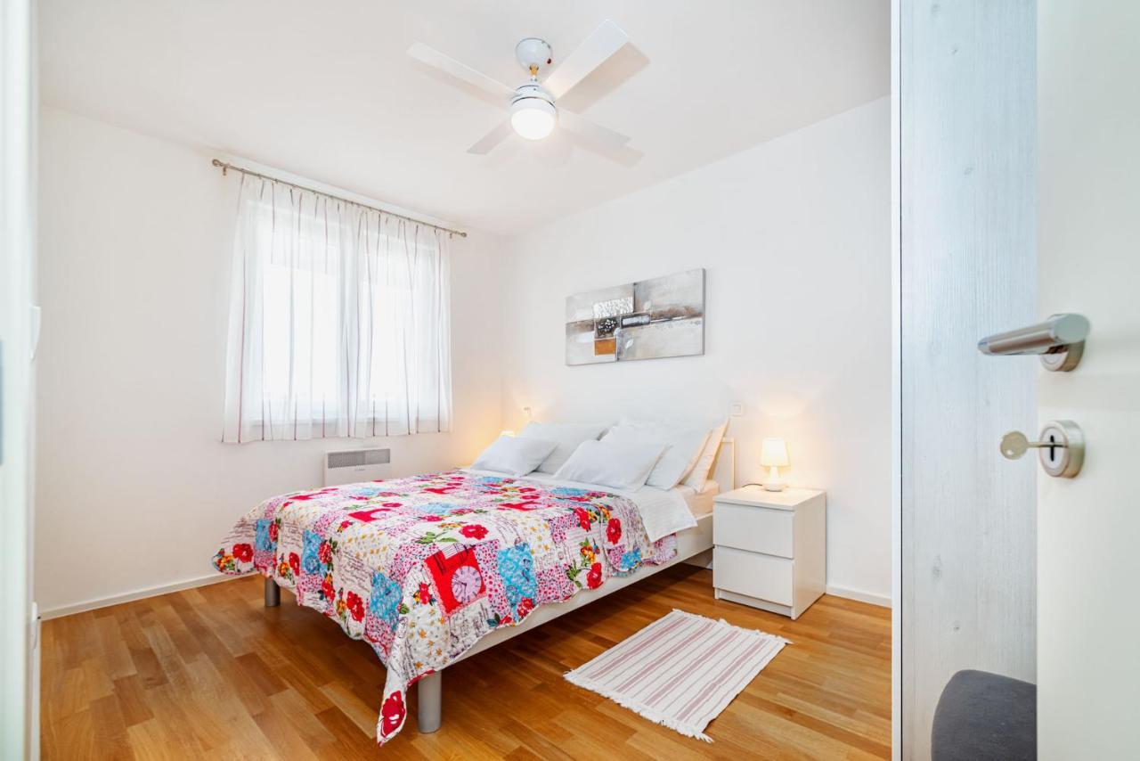 Ap Stella, Center Of Zadar, 2Br, Parking Exterior foto